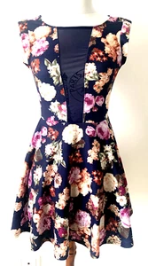 Women's Mika & Gala Size 8 Floral Fit & Flare Party Dress - Picture 1 of 8
