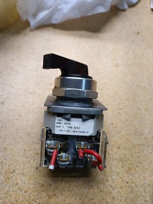 Allen Bradley 800T-H17A Selector Switch W - Image 1 of 3