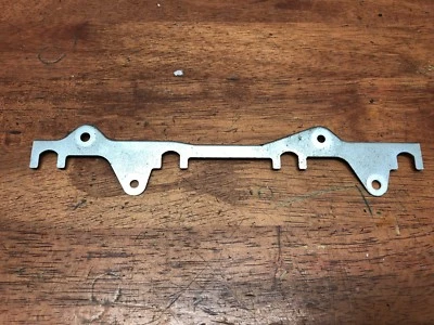 2007 Honda Cbr 600rr Fuel Rail Bracket Upper (Oem) - Image 1 of 4