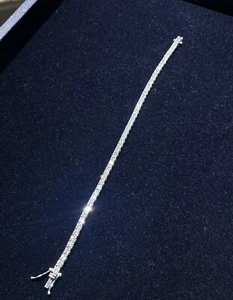 14kt White gold tennis bracelet with 6CT lab grown diamands - Picture 1 of 3