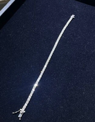 14kt White gold  tennis bracelet  with 6CT lab grown diamands - Image 1 of 3