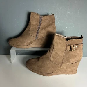 Marks & Spencer - Women’s Wedged Bootie - Taupe - Size 7.5 / 40.5 - Picture 1 of 18