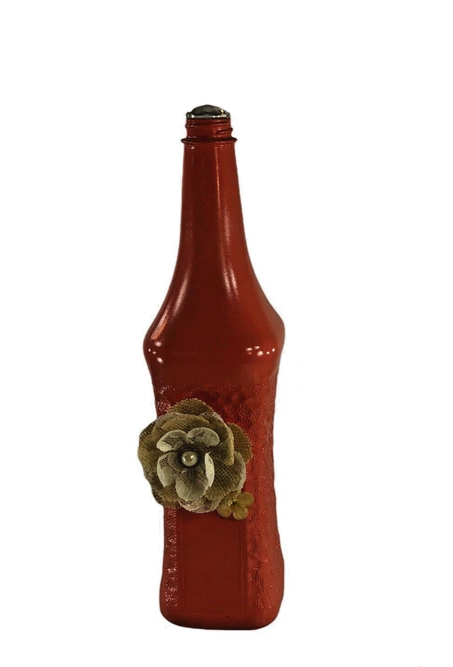 Botella de licor Suntory pintada a mano rosa con apliques florales de flores y tapa de gemas Foto 1 de 4