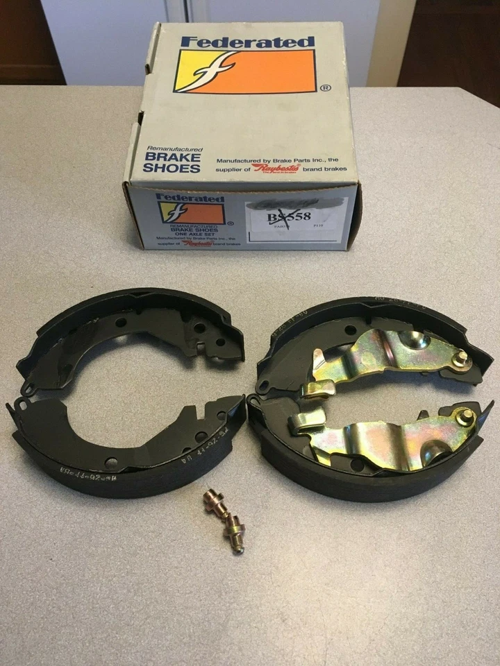 Zapatas de freno de tambor trasero Federated BS558 para Eagle Summit Dodge Colt Mirage 85-91 Foto 1 de 4