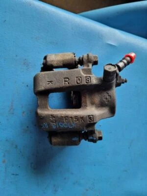 90 91 92 93 GEO STORM PINZA DELANTERA DERECHA 107906 Foto 1 de 3