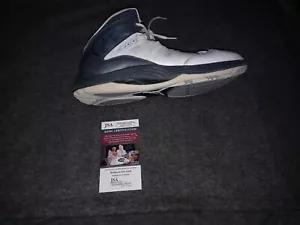 Victor Oladipo Signed Game Worn Game Used Practice Shoe Miami Heat - Picture 1 of 5