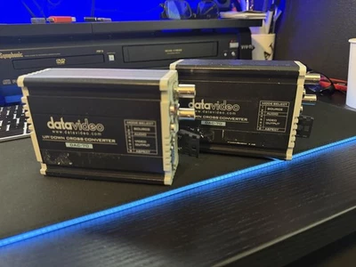 Par de convertidores cruzados ascendentes/abajo Datavideo DAC-70 - se venden ambos como lote. Foto 1 de 4
