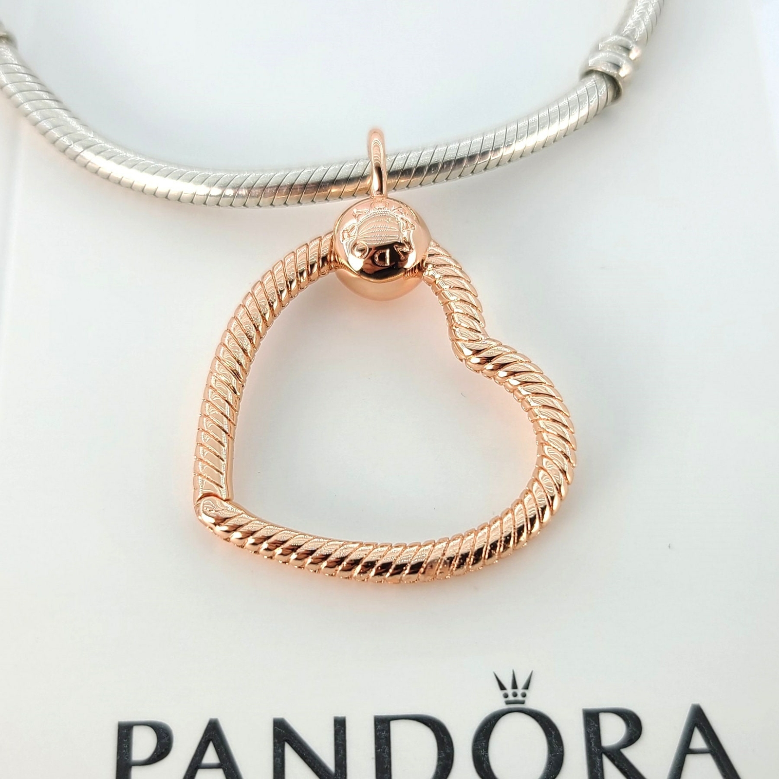 New Pandora Rose Gold Moments Heart 
