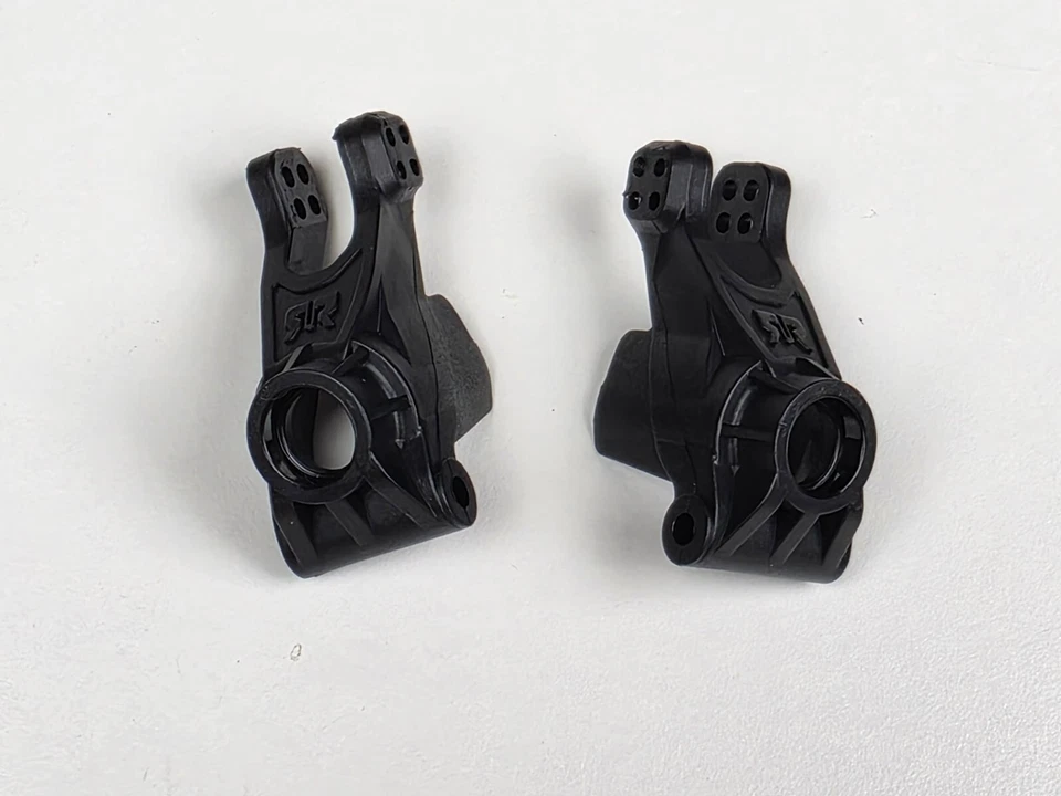 Arrma Rear Hub ARA330687 Vendetta Infraction Factory Parts 1/8 Scale RC Car NEW - Image 1 of 4