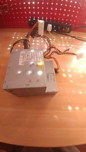 Fuente de alimentación Dell 0k8965 k8965 ps-5221-2df-lf l220p-00 220w - Imagen 1 de 4