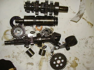 1966 suzuki s32 s 32 150cc sm69 transmission Foto 1 de 3