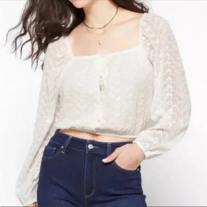 NWT Heatherly Kennedy Eyelet Dreamy White Long Sleeve Crop - Size L - Picture 1 of 8