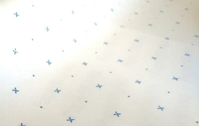 Sewing Pattern Paper Spot Dot Cross for Marking Designs - 10m ** ON A ROLL** — 第 1/3 张图片