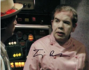 Doctor Who Autogramm: TIM BARKER (The Happiness Patrol) signed Foto - Bild 1 von 1