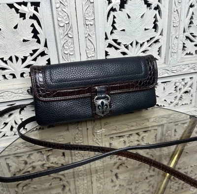 Bolso Bandolera Cartera Brighton Negro y Marrón Cuero Guijarro Cocodrilo Repujado Foto 1 de 4