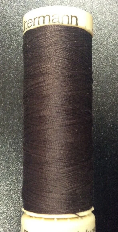 GUTERMANN COSER TODO HILO-- 100% POLIÉSTER - CARRETES DE 100 YARDAS-- VARIOS COLORES Foto 1 de 1