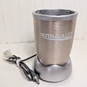 Licuadora Nutribullet Pro 900 Series NB-201 900 vatios solo motor base oro rosa - Imagen 1 de 6