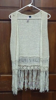 Colete Suéter Feminino Love By Design Off White Franjas Frente Aberta Mistura Acrílica Extra Grande - Imagem 1 de 4