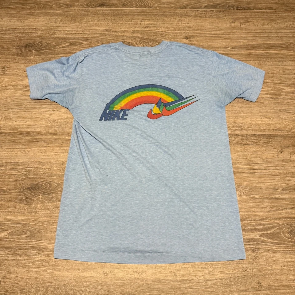 Camiseta de Colección Años 80 NIKE Rainbow Swoosh 50/50 SS Azul Suave Adulto Talla Grande EE. UU. Foto 1 de 4