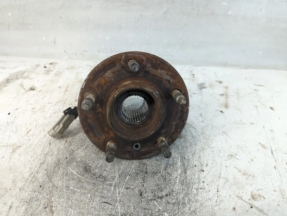 Buje de rueda delantera para conductor Buick Lesabre 2001-2005 OEM D4ZUF Foto 1 de 4