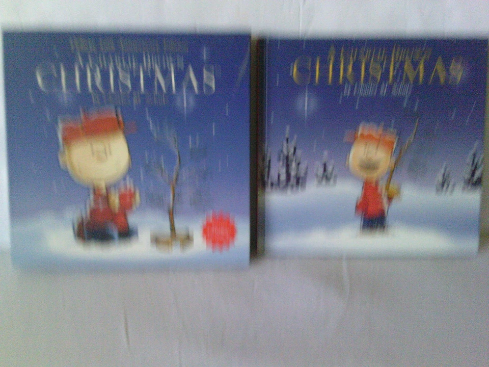 Книга A Charlie Brown Christmas Deluxe издание к 50-летию - Изображение 1 из 1