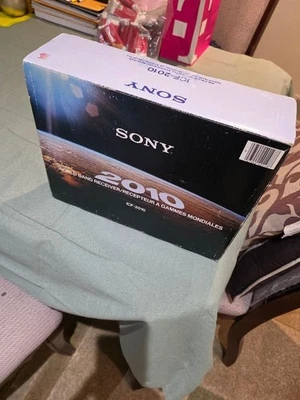 SONY ICF 2010 EN EXCELENTE ESTADO CON CAJA ORIGINAL, MANUALES Y ACCESORIOS Foto 1 de 4