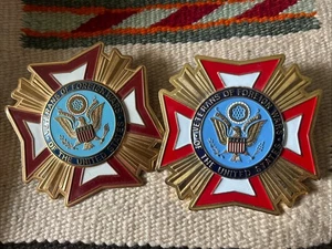 Distintivo griglia auto VFW logo emblema veterani delle guerre straniere - Foto 1 di 8