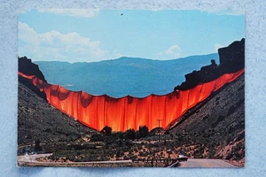 Valley Curtain by Christo - 1970-72 - Picture 1 of 2