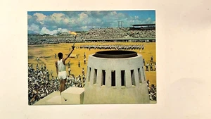 Foto postal vintage caldero de llama olímpico encendido en Omuyama 1964 Japón - Imagen 1 de 6