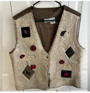 Capacity Cream Fleece Fall Embroidered Green Vest Women’s Size 1X - Picture 1 of 7