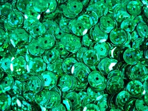 Sequins Laser 8mm Green 100g DIY Crafts Sewing Dressmaking Embellishment - Picture 1 of 2