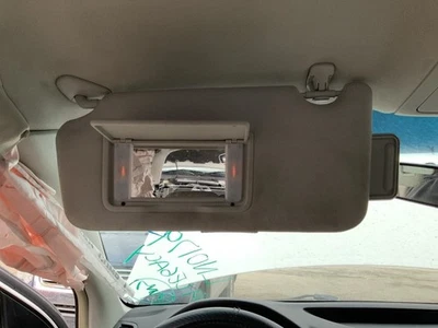 Driver Sun Visor Illuminated Dual Bulbs OEM 10-14 LEGACY 1338005 - Image 1 of 4