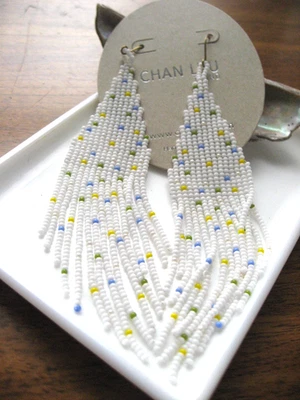 Pendientes Chan Luu Blanco Largo Flecos Semilla Cuentas Mezcla Gancho Dorado Nuevo Sin Etiquetas Cosecha Nativa Foto 1 de 4