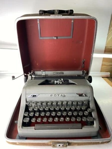 Vintage 1950's Royal Quiet Deluxe Gray Typewriter w/ Case - Picture 1 of 3