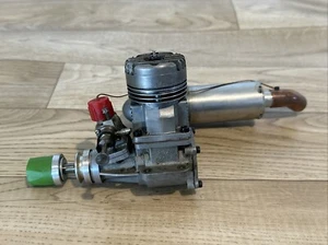 Vintage FOX EAGLE RC Model Airplane ENGINE / Motor with Muffler - Picture 1 of 4