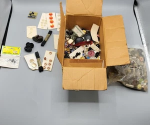 Mixed Button Assortment Lot - Picture 1 of 5