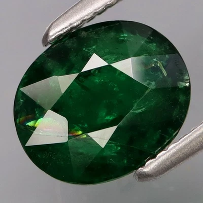 ¡Color encantador de 2,00 quilates! Piedra preciosa suelta tsavorita verde superior natural Tanzania Foto 1 de 4