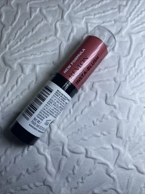 Revlon Photo Ready Insta-Blush 320 Berry Kiss 0.31 oz New - Image 1 of 2