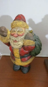 8" SANTA CLAUS HOLDING A BAG OF TOYS Christmas FIGURINE - Picture 1 of 3