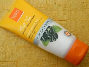 VLCC Natural Sciences Anti Tan Skin Lightening Face Wash - 150 Gram - Picture 1 of 1