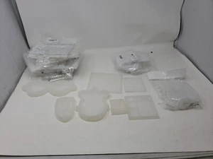 Menge 24 Harz Formen - 10 Knopf Formen, 7 Schlüsselkappen Formen, 7 einmalige versch. Formen - Bild 1 von 13