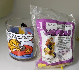 Lotto vintage Garfield McDonald's Happy Meal giocattolo e tazza tazza vetro tazza da collezione SR9 - Foto 1 di 12