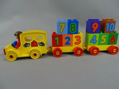 Coche/furgoneta Lego Duplo vintage con números y figura vintage  Foto 1 de 4