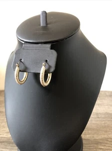 Urban Outfitters Small Gold Hoops NWT - Picture 1 of 5
