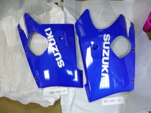 Suzuki GSX-R400 Cowling Lower LH / RH NOS GSXR400 Belly Pan Fairing Cover -35DA0 - Foto 1 di 14