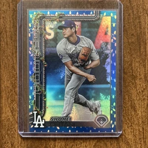 2025 Topps Holiday Shohei Ohtani #H1 luces navideñas azules metálicas Dodgers - Imagen 1 de 2
