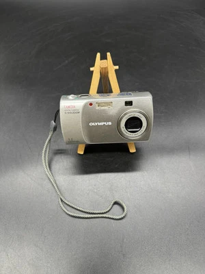 Olympus Camedia Digital Camera C-310 Zoom 3.2 MP - Bild 1 von 4