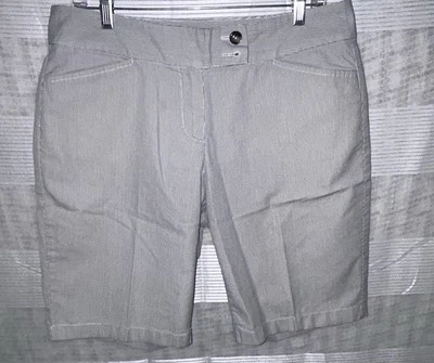 Pantalones Cortos Para Mujer Ann Taylor Informales Gris Blanco Rayas Curvilíneos 8 Foto 1 de 3