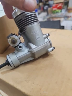 Vintage K&B .61 Nitro Rc Engine , Rc Airplane Engine With Pipe , Rc Parts - Image 1 of 4