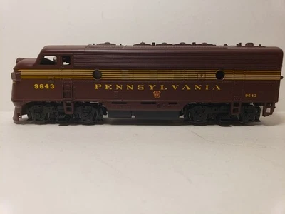 Athearn F7 EMD diesel locomotive HO PRR - Image 1 of 4